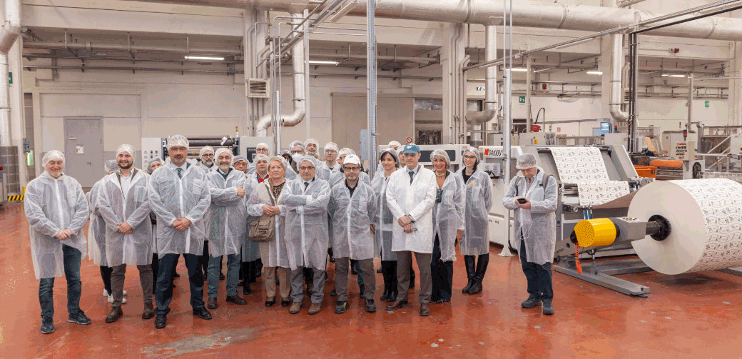 Il nuovo reparto “bicchieri in carta”